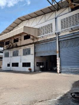 ให้เช่าโกดังพื้นที่ใช้สอย 4,000 ตารางเมตร บนพื้นที่สีม่วง 3 ไร่   หลังคาสูง 9 ม. ไฟ 3 เฟส ปู่เจ้าสมิงพราย สมุทรปราการ  สนใจติดต่อ