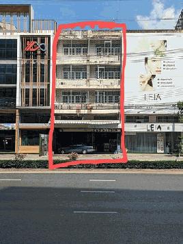 ให้เช่าอาคาร 4 ชั้นครึ่ง 2 คูหา ติดถนนใหญ่ ตรงข้ามห้างตั้งฮั่วเส็งธนบุรี ทำเลดี เดินทางสะดวกเหมาะค้าขาย ออฟฟิศ โชว์รูม คลินิก โกดังเก็บของ