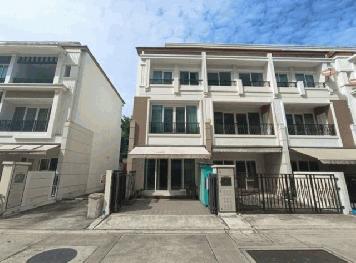 WW177  ขาย ทาวน์โฮม 3 ชั้น โครงการ บ้านกลางกรุง พระราม 3 (Baan Klang Krung Rama 3) ถนนสาธุประดิษฐ์ตัดใหม่