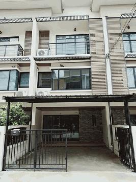 ให้เช่า ทาวน์โอม3ชั้น บ้านกล้วย-ไทรน้อย  บางบัวทอง ตกแต่งแล้วมีแอร์ 3 ตัว พร้อมอยู่   14500 บาท