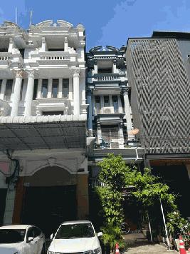 ให้เช่าอาคารพาณิชย์  5 ชั้น เอกมัย คอมเพล็กซ์    ย่านสุขุมวิท  ใกล้ BTS เอกมัย 