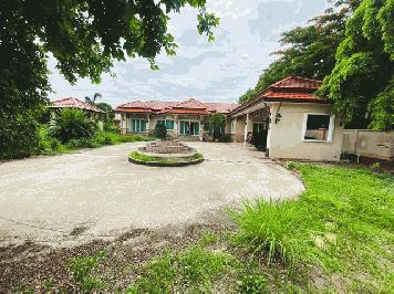 TD562  ขายที่ดินแปลงงามพร้อมบ้าน :          บางแสน ชลบุรี