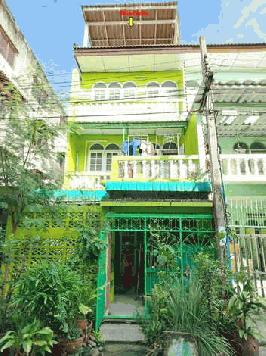 ให้เช่าอาคารพาณิชย์ 2 คูหา 4.5 ชั้น พื้นที่ใช้สอย 576 ตารางเมตร  ตีทะลุกัน ย่านพระราม 3 ยานนาวา