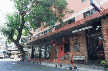  ขายคอนโด ซี สไตล์ รัชดาภิเษก 18 C Style Condominium Ratchada 18 ชั้น 8 28 ตรม. ใกล้สถานีรถไฟฟ้า MRT ห้วยขวาง และสุทธิสาร