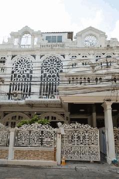 PB3592 ให้เช่าทาวน์โฮม 4 ชั้น โครงการ เอกมัยวิลล่า ใกล้ทองหล่อ และ โรงเรียนนานาชาติ เอกมัยอินเตอร์