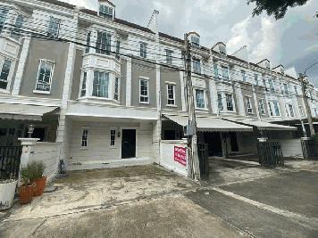 ขายทาวน์โฮม 3 ชั้น The Preston Townhome พระราม 9 -กรุงเทพกรีฑา ซอย 7 ทำเลดี
