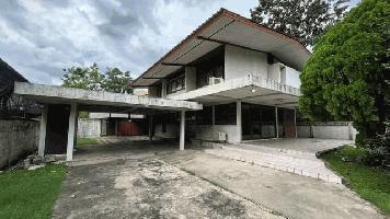 C4180 ให้เช่าบ้านเดี่ยว 2 ชั้น ซอยรามคำแหง 21 เหมาะแก่การทำธุรกิจ เช่น คาเฟ่ ร้านอาหาร สปา หรืออื่นๆ **เลี้ยงสัตว์ได้