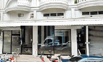  รามอินทรา ก.ม.4-6 MRT มัยลาภ เสถียรธรรมสถาน 367ตรม. 3นอน 2น้ำ 3จอดรถ 1แอร์  ให้เช่าพาณิชย์ 2ชั้น 3คูหา ทำเลดี 62ตรว. 