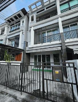 ให้เช่าทาวน์โฮม 3 ชั้น  บ้านกลางเมือง ซอยรามคำแหง39 