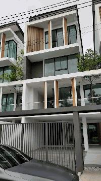 BS732 ขายบ้าน โฮมออฟฟิศหรู โครงการ Glam by Asset Wise ใจกลางลาดพร้าว-โชคชัย4 ซอยสตรีวิทยา2 