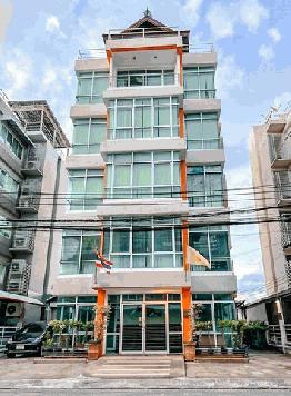 ขายอาคารพาณิชย์ 5 ชั้น 655 ตรม. มีลิฟท์ ถนนนวลจันทร์ ตรงข้ามวัดนวลจันทร์ ติดทางด่วนรามอินทรา ใกล้รถไฟฟ้า 