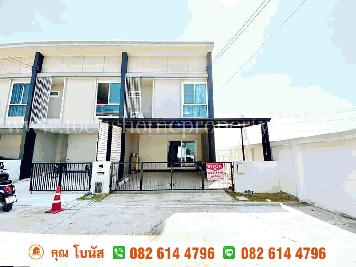 ขาย ทาวน์เฮ้าส์ 2 ชั้น หมู่บ้านธงสิริ