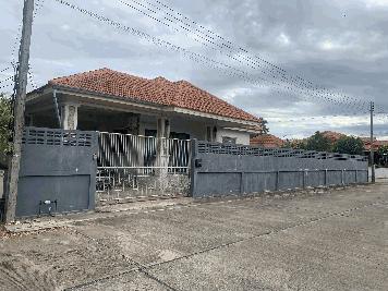ขายบ้านเดี่ยวพร้อมที่ดิน ( บ้านหัวมุมถนน)  ในหมู่บ้าน วีพีการ์เด้นโฮม โครงการ 1 