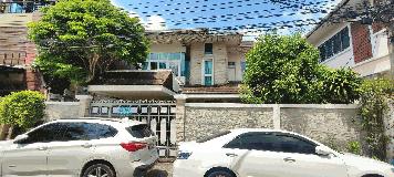 ขายบ้านเดี่ยว2ชั้น ทำเลดี อยู่ใจกลางเมือง ใกล้เซ็นทรัลพระราม 9  ใกล้รถไฟฟ้า เขตดินแดง จังหวัดกรุงเทพมหานคร 