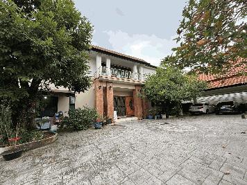 ขายบ้านพูลวิลล่าหรู หลังใหญ่ริมสายน้ำ – หมู่บ้านฟลอร่าวิลล์ ดอยสะเก็ด จ.เชียงใหม่