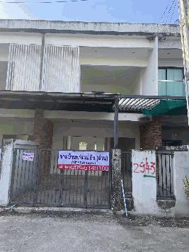 ขายทาวน์เฮ้าส์ 2 ชั้น (ขายตามสภาพ) หมู่บ้านนคราศิริ ซอยทุ่งกลม-ตาลหมัน19  บางละมุง จังหวัดชลบุรี
