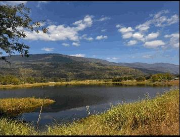 ขายที่ดินเปล่า วิวภูเขาและ ติดอ่างเก็บน้ำธรรมชาติ  ติดถนน 2 ด้าน ทำเลดี อำเภอหนองบัวแดง จังหวัดชัยภูมิ