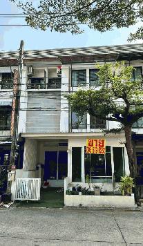 ขายทาวน์เฮ้าส์ 3 ชั้น ทำเลดี โครงการ อารียา โมวา กรุงเทพฯ