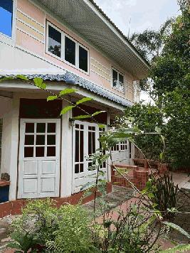 ขายบ้าน2ชั้น ตะพานหิน พิจิตร 3นอน2น้ำ ฮวงจุ้ยดี ไม่ท่วม ร่มรื่น (มีที่ดินแยกขาย)