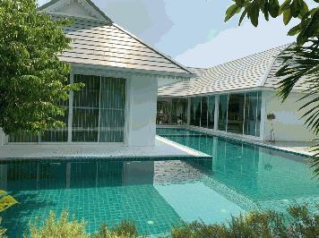 ขายบ้านหรู ชั้นเดียวพร้อมสระว่ายน้ำ บรรยากาศดี อ.โกสุมพิสัย จ.มหาสารคาม